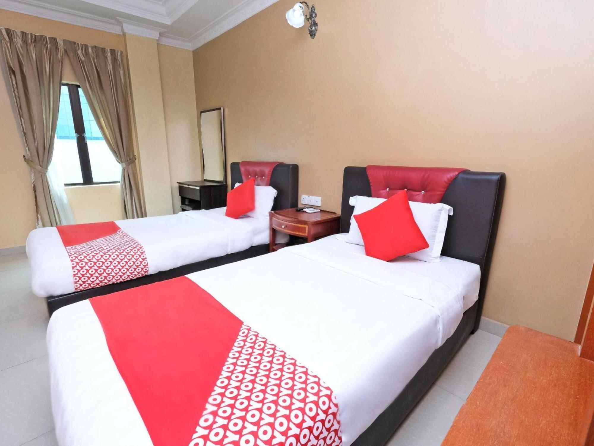 Super Oyo 707 Ayuni Hotel Bangi Exterior foto