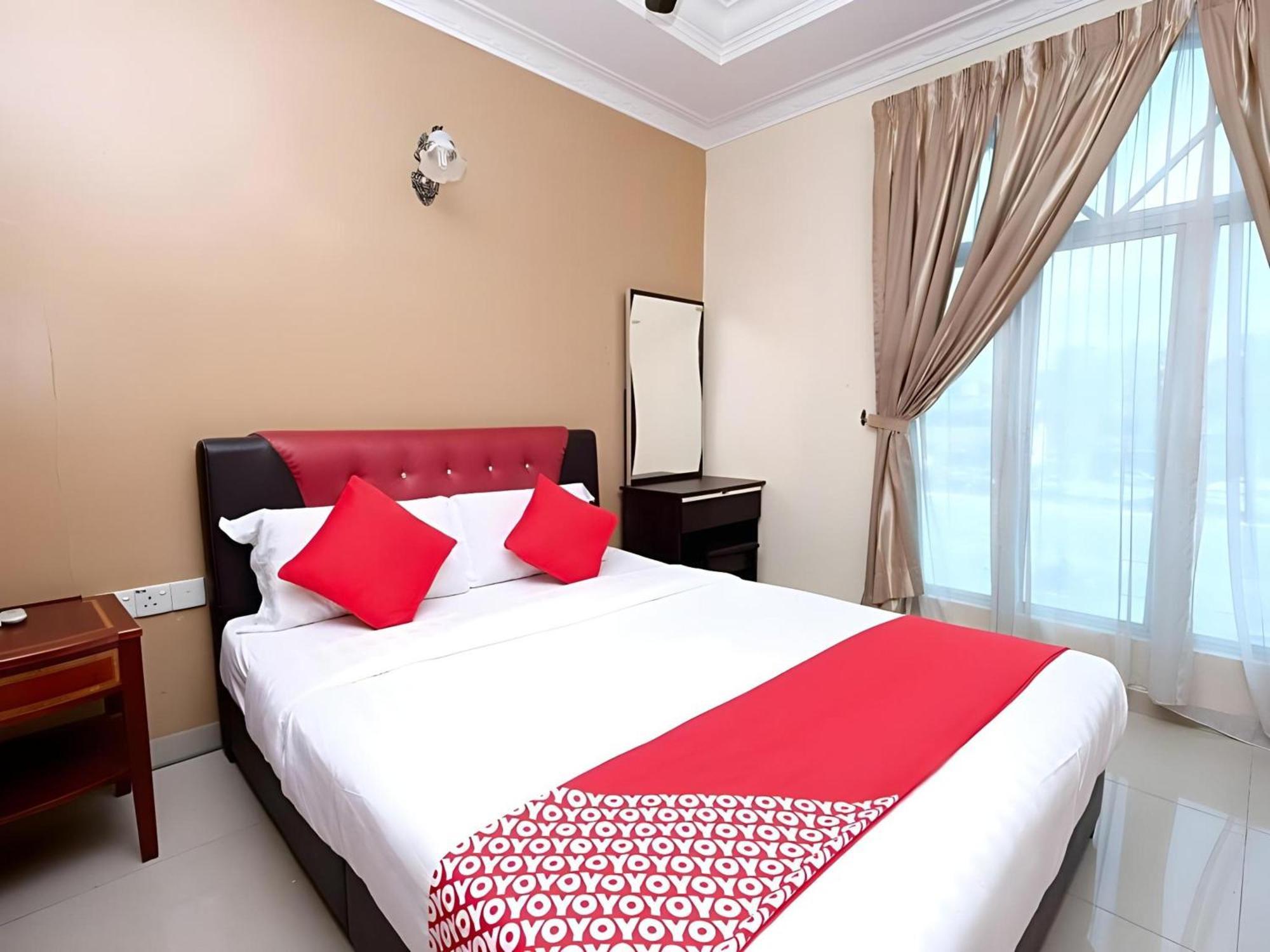 Super Oyo 707 Ayuni Hotel Bangi Exterior foto